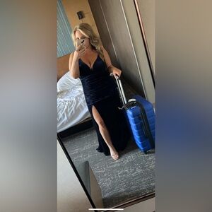 Windsor Deep Blue Velvet Formal Dress